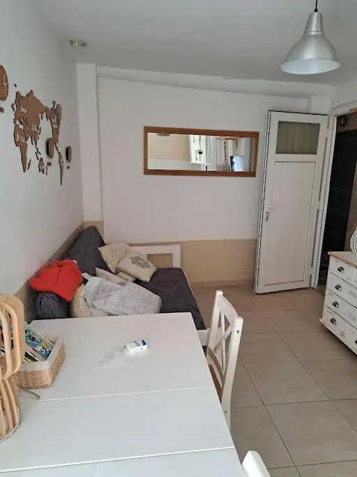 Studio Sur Le Port Bandol Apartment